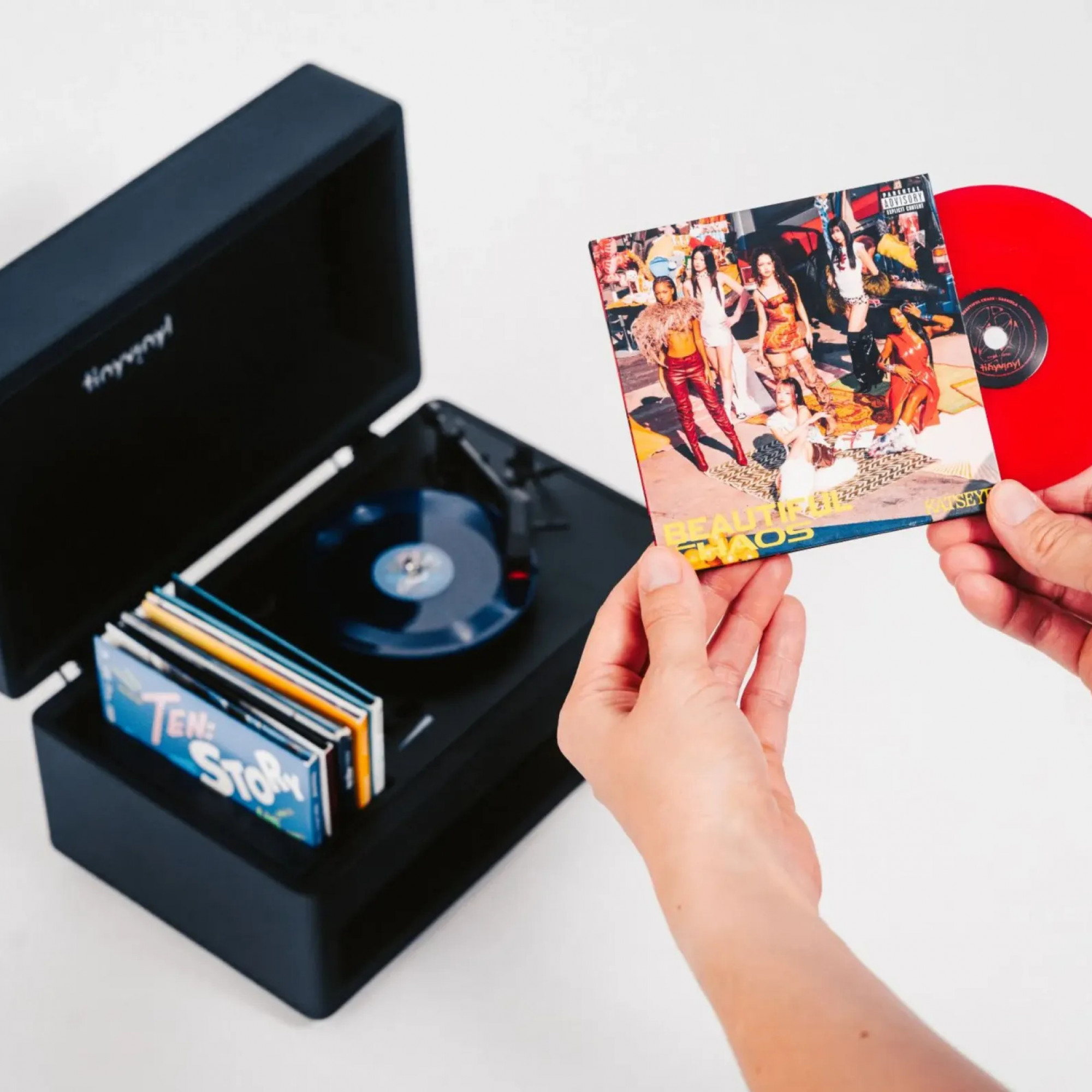 Мініатюрний вініловий програвач  Tiny Vinyl Player